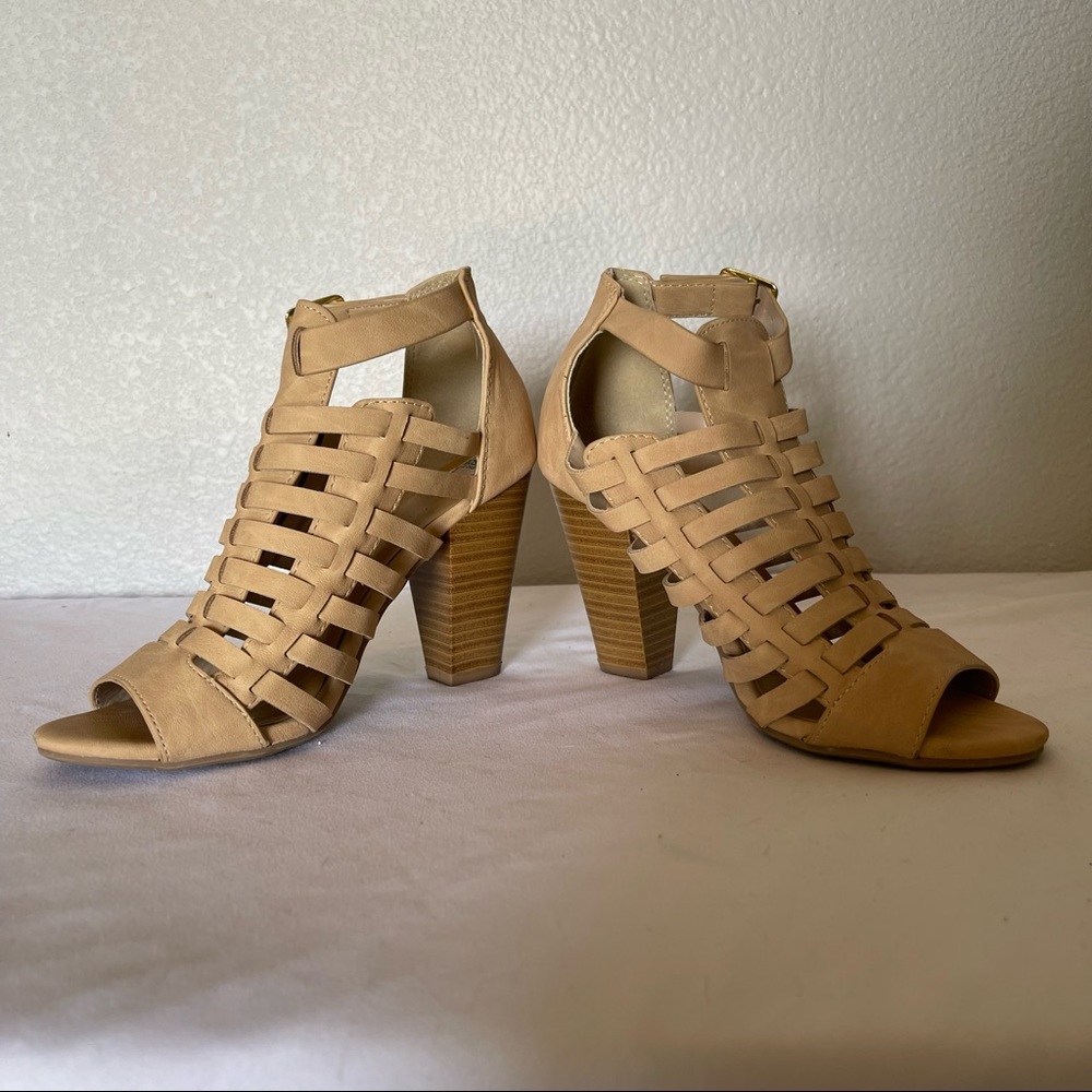 Tan Strappy Gladiator Style Stacked Heel Sandals